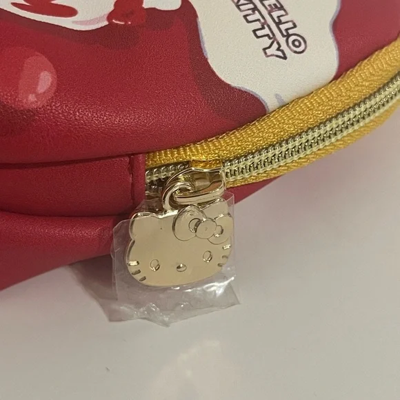 Hello Kitty 50th Anniversary Japan Kuji Pouch - Picture 3 of 8